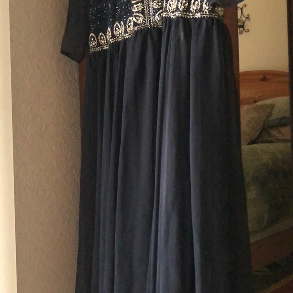 Victoria for Neiman mother of the bride dress 14 - Picture 6 of 6